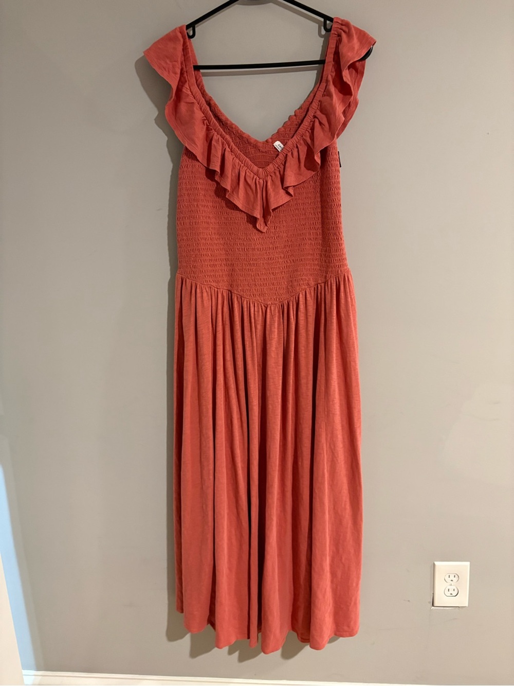 American Eagle Coral Smocked Maxi Dress Women’s L Ruffle 100% Cotton